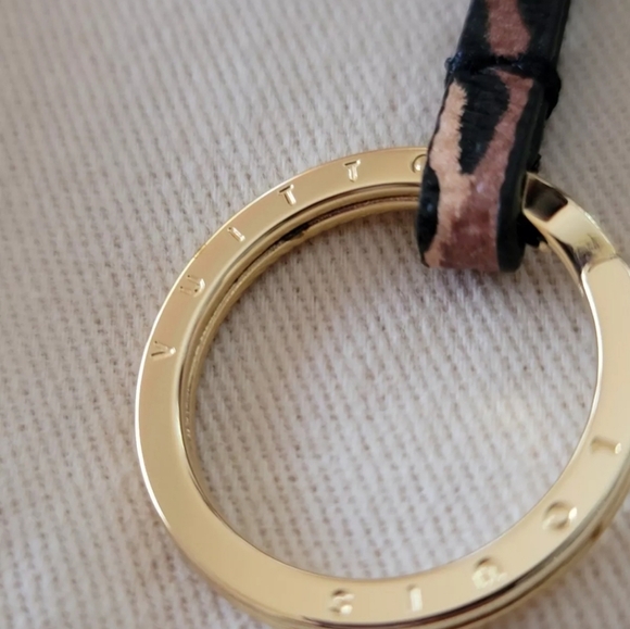 Louis Vuitton Key Charm Holder String 19.5 Jungle Giant Black Caramel Clochette - Picture 9 of 16